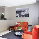 Le Relais Saint Charles Hotel Parigi