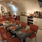 Le Relais Saint Charles Hotel 4*