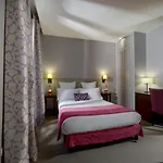 Le Relais Saint Charles 4* Parigi