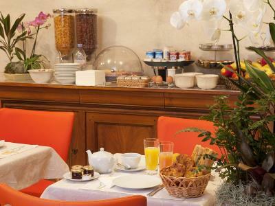 Le Relais Saint Charles Hotel Parigi